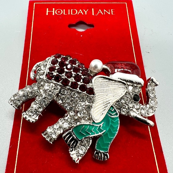 Holiday Lane Christmas Elephant Brooch/Pin - Picture 1 of 2